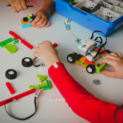 Wild Robots kids activity at Childrens Museum of Southern Minnesota Mankato