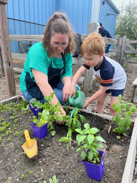 Pollinator Programming Butterfly House Pollinators at Play powered by CenterPoint Energy Foundation Children's Museum of Southern Minnesota