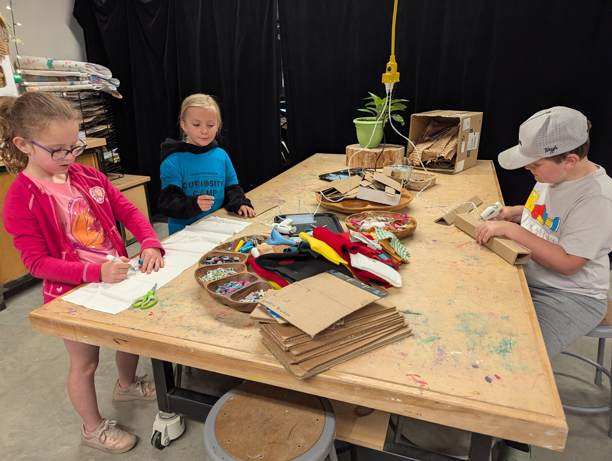 Summer Camps in Mankato | Children's Museum of Southern Minnesota Curiosity Camp STEAM actvities